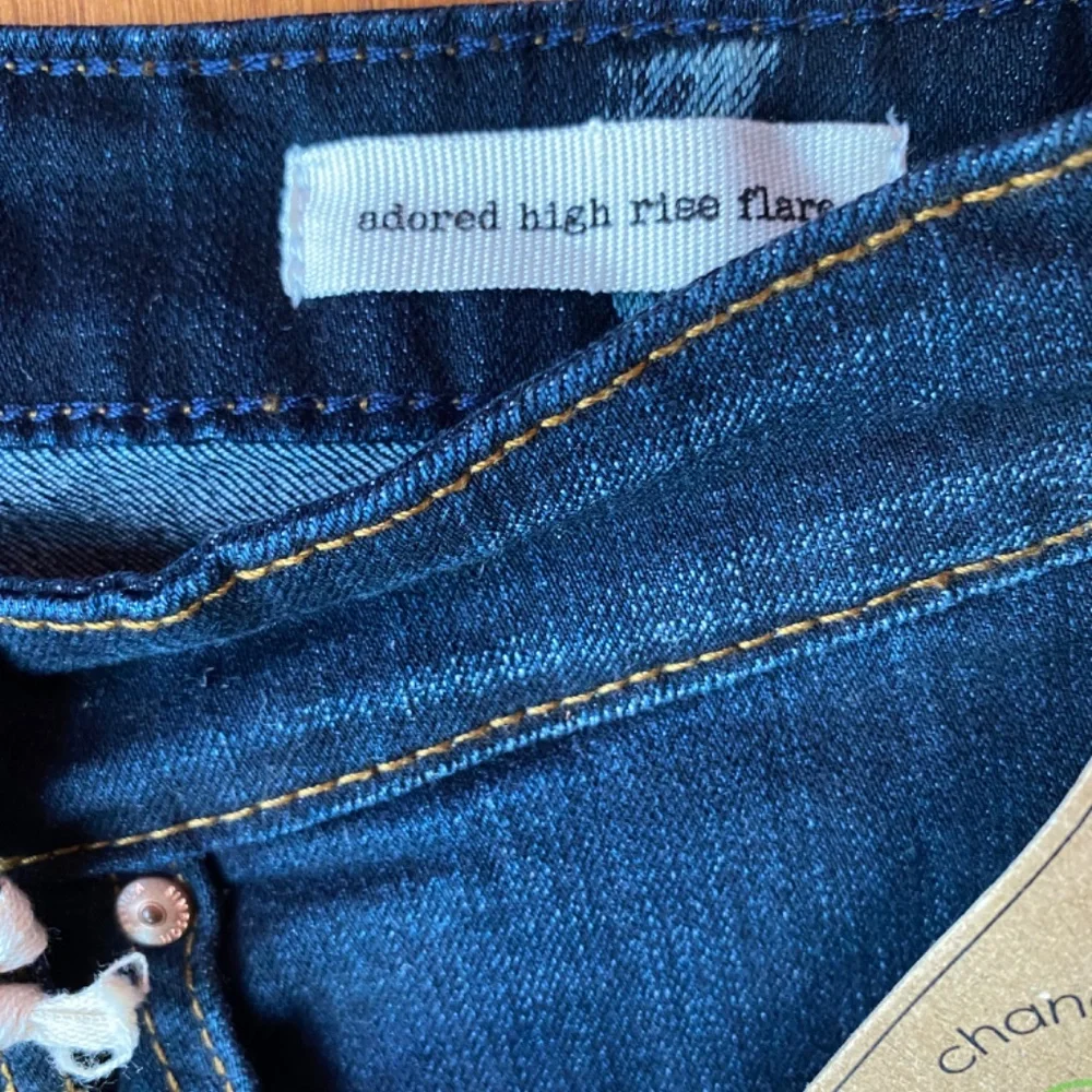 Jessica Simpson High Rise Jeans - Picture 5 of 9